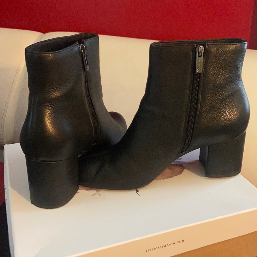 Black Jessica Simpson booties size 10 JS-RUELLA